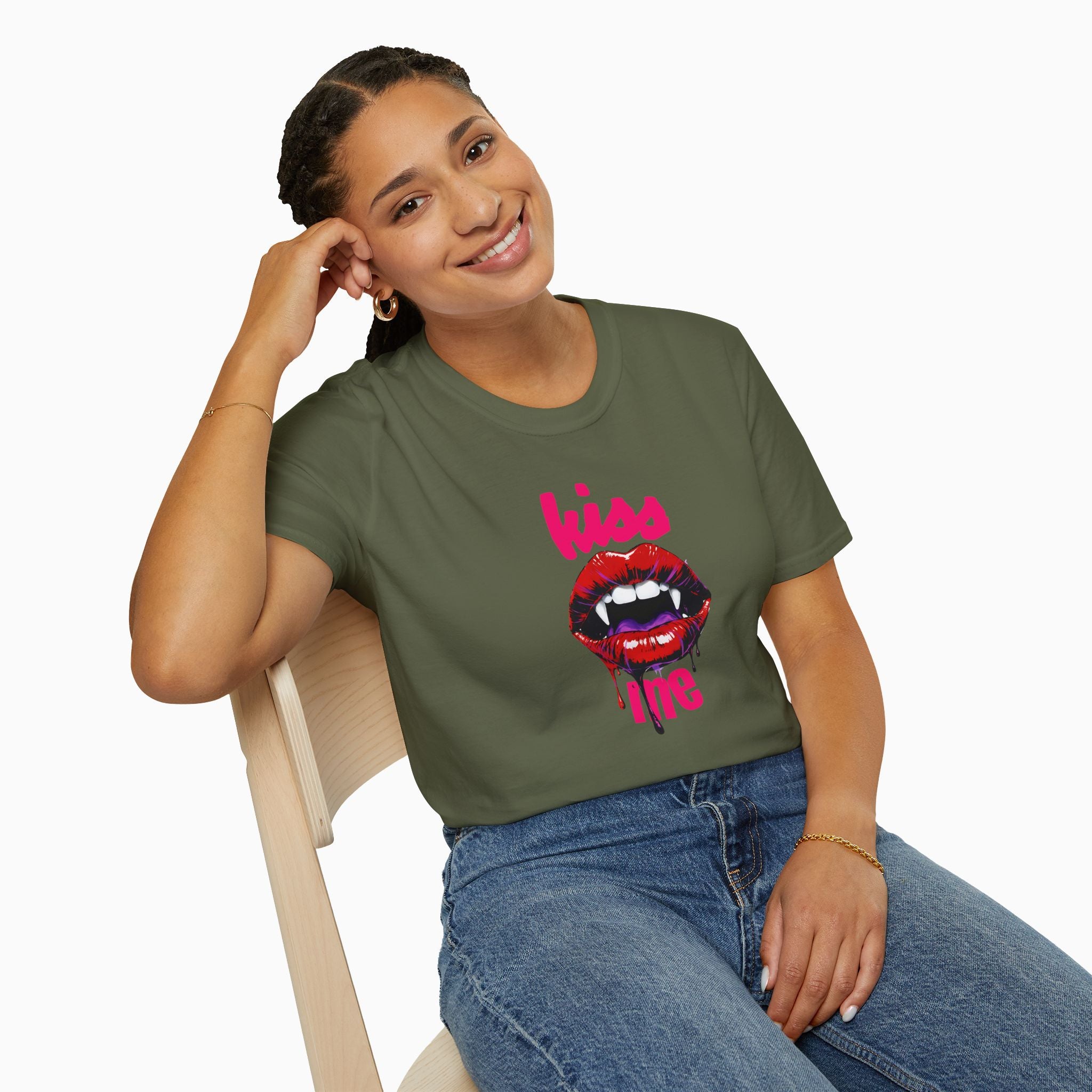 Kiss Me Vampire Unisex T-Shirt