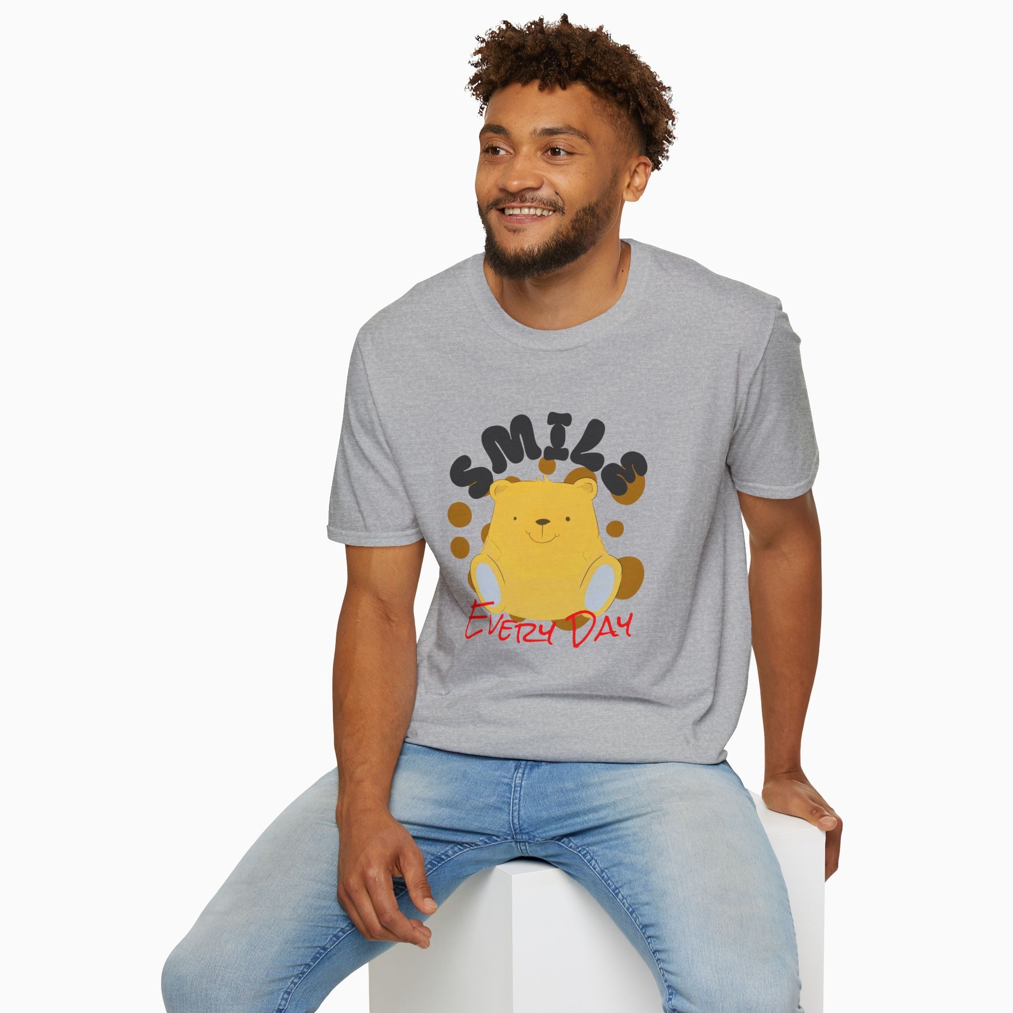 Smile Everyday Slogan With Teddy Bear Unisex T-Shirt